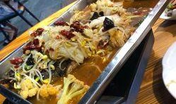 阿伟地摊烤鱼爆料视频,揭秘街头美食背后的故事